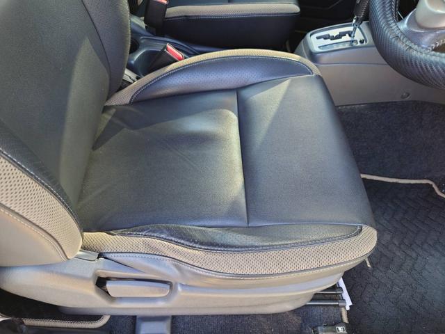 ジムニー ランドベンチャー　４ＷＤ　１０型ＡＴ　ワンオーナー　ＳＤナビ　シートヒーター　Ｂｌｕｅｔｏｏｔｈ　フルセグＴＶ　ＥＴＣ　レザーシート　フォグライト　ＤＶＤ再生　キーレス　ターボ　ドアバイザー　背面タイヤカバー　純正１６ＡＷ　革巻ハンドル　フェンダーミラー（68枚目）