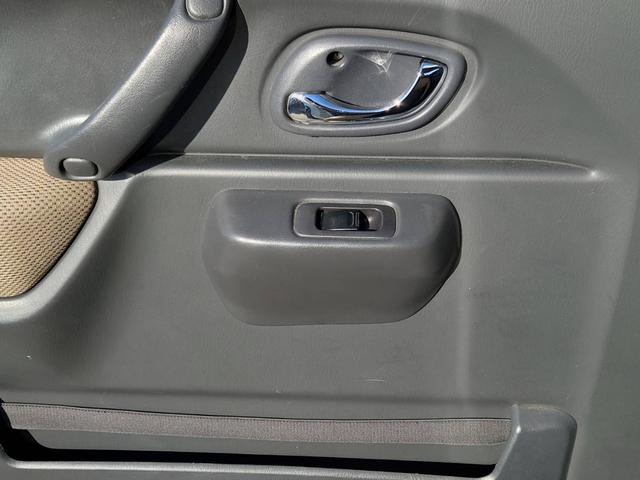 ジムニー ランドベンチャー　４ＷＤ　１０型ＡＴ　ワンオーナー　ＳＤナビ　シートヒーター　Ｂｌｕｅｔｏｏｔｈ　フルセグＴＶ　ＥＴＣ　レザーシート　フォグライト　ＤＶＤ再生　キーレス　ターボ　ドアバイザー　背面タイヤカバー　純正１６ＡＷ　革巻ハンドル　フェンダーミラー（75枚目）