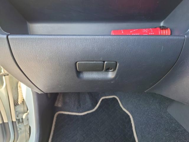 ジムニー ランドベンチャー　４ＷＤ　１０型ＡＴ　ワンオーナー　ＳＤナビ　シートヒーター　Ｂｌｕｅｔｏｏｔｈ　フルセグＴＶ　ＥＴＣ　レザーシート　フォグライト　ＤＶＤ再生　キーレス　ターボ　ドアバイザー　背面タイヤカバー　純正１６ＡＷ　革巻ハンドル　フェンダーミラー（77枚目）