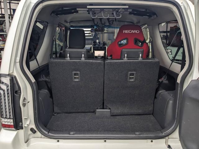 ★トランクからの一枚です★２列目を倒せば荷物も沢山積み込めます（＾＾）内装は、専任のスタッフが真心込めて丁寧に仕上げをしておりますので、ピカピカに仕上がっております。