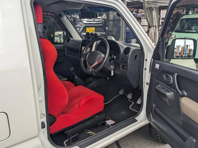 ★フロントシートは綺麗・清潔に仕上げております。オイル交換サービス中♪オイル交換＆定期点検無料（＊＾＿＾＊）九州運輸局長指定の自社工場あります（＊＾＿＾＊）当社の２級整備士にお任せください！！