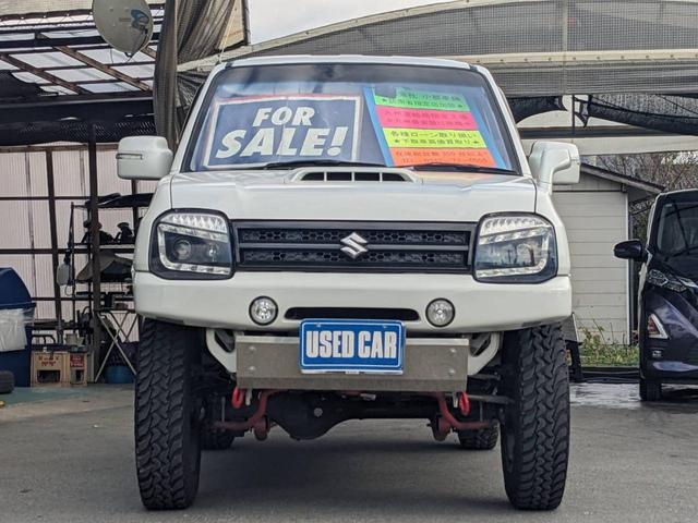 ヘッドライト（＾ｕ＾）ＬＥＤライトやＨＩＤヘッドライトに変更する事も出来ます☆彡光軸が高い！最近パッシングされるなど整備のご相談も受け付けてます♪ライトの高さ調整で解決します♪何でもご相談下さい！