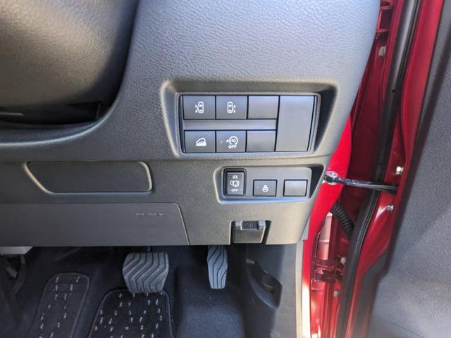 デリカミニ Ｔ　プレミアム　４ＷＤ　マイパイロット　両側パワードア　衝突軽減装置　コーナーセンサー　全方位カメラ　クルコン　デジタルインナーミラー　パドルシフト　電動Ｐブレーキ　シートヒーター　ハーフレザーシート　リアサーキュレーター　ターボ　ステアリングヒーター（2枚目）