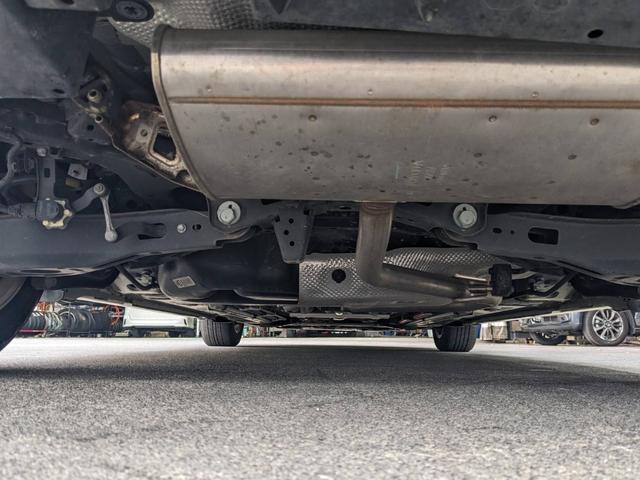 プリウス Ｅ　ＳＤナビ　衝突軽減ブレーキ　前後ドラレコ　バックカメラ　クルーズコントロール　ＥＴＣ　コーナーセンサー　ＬＥＤヘッドライト　オートハイビーム　レーン逸脱警報　純正１５ＡＷ　電格ミラー　ドアバイザー　ＤＶＤ再生　オートライト　集中ドアロック　スマートキー（45枚目）