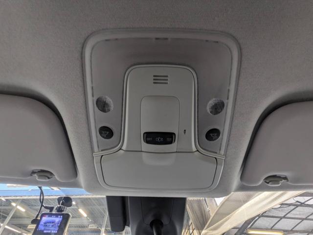 プリウス Ｅ　ＳＤナビ　衝突軽減ブレーキ　前後ドラレコ　バックカメラ　クルーズコントロール　ＥＴＣ　コーナーセンサー　ＬＥＤヘッドライト　オートハイビーム　レーン逸脱警報　純正１５ＡＷ　電格ミラー　ドアバイザー　ＤＶＤ再生　オートライト　集中ドアロック　スマートキー（76枚目）