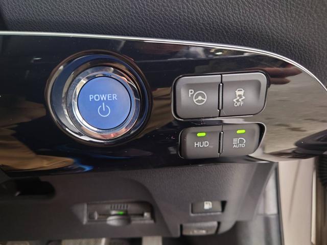 プリウス Ｓセーフティプラス　純正ナビ　衝突軽減ブレーキ　バックカメラ　パーキングアシスト　Ｂｌｕｅｔｏｏｔｈ　ＴＶ　クルコン　ＨＵＤ　コーナーセンサー　ＥＴＣ　純正１５ＡＷ　レーン逸脱警報　ＬＥＤヘッドライト　ＬＥＤフォグ　オートハイビーム　革巻ハンドル　スマートキー（19枚目）