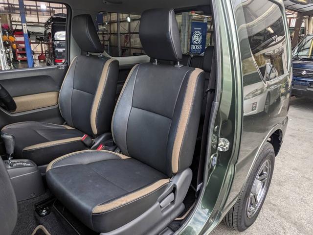 ジムニー ランドベンチャー　４ＷＤ　１０型ＡＴ　レザーシート　シートヒーター　フォグライト　ＥＴＣ　キーレス　電格ミラー　革巻ハンドル　ターボ　ドアバイザー　背面タイヤカバー　ミラーヒーター　フェンダーミラー　光軸調整ライト　純正１５ＡＷ　エアバック（16枚目）