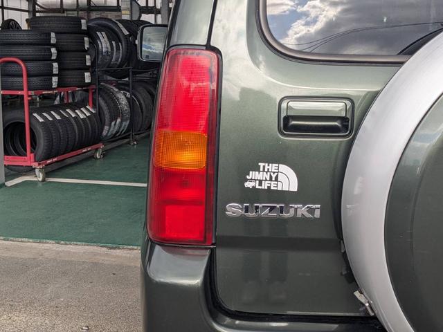 ジムニー ランドベンチャー　４ＷＤ　１０型ＡＴ　レザーシート　シートヒーター　フォグライト　ＥＴＣ　キーレス　電格ミラー　革巻ハンドル　ターボ　ドアバイザー　背面タイヤカバー　ミラーヒーター　フェンダーミラー　光軸調整ライト　純正１５ＡＷ　エアバック（44枚目）