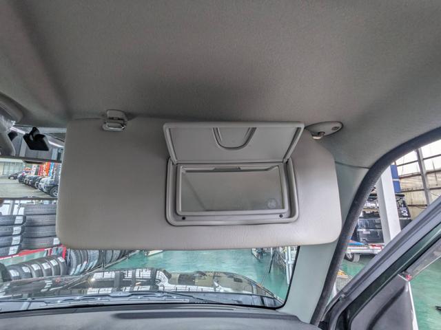 ジムニー ランドベンチャー　４ＷＤ　１０型ＡＴ　レザーシート　シートヒーター　フォグライト　ＥＴＣ　キーレス　電格ミラー　革巻ハンドル　ターボ　ドアバイザー　背面タイヤカバー　ミラーヒーター　フェンダーミラー　光軸調整ライト　純正１５ＡＷ　エアバック（76枚目）