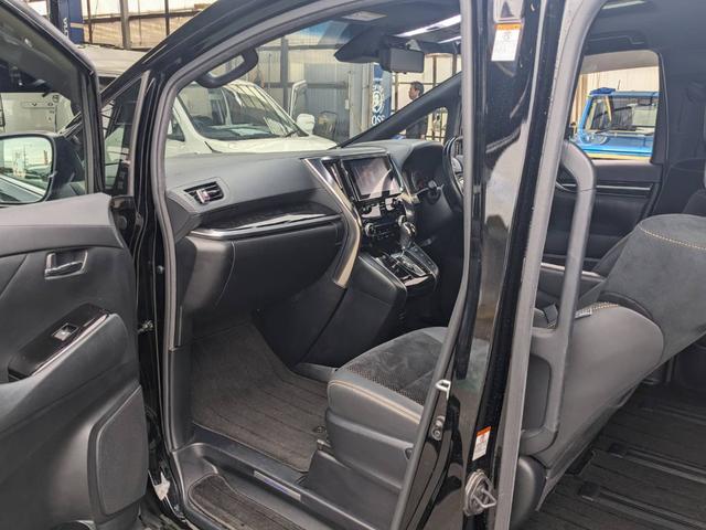 ���t�����g�V�[�g���Y��E�����Ɏd�グ�Ă���܂��B�I�C�������T�[�r�X����I�C������������_�������i���O�Q�O���j��B�^�A�ǒ��w��̎��ЍH�ꂠ��܂��i���O�Q�O���j���Ђ̂Q�������m�ɂ��C�����������I�I