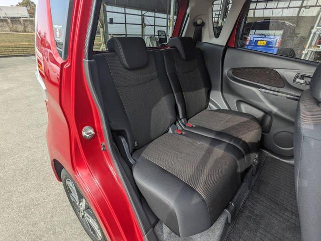 デイズ ハイウェイスター　Ｇターボ　純正ＳＤナビ　衝突軽減ブレーキ　Ｂｌｕｅｔｏｏｔｈ　アラウンドビューモニター　純正ドラレコ　フルセグＴＶ　ＥＴＣ　ＤＶＤ再生　ＨＩＤヘッドライト　フォグライト　ステリモ　電格ミラー　ドアバイザー　革巻ハンドル　スマートキー（18枚目）