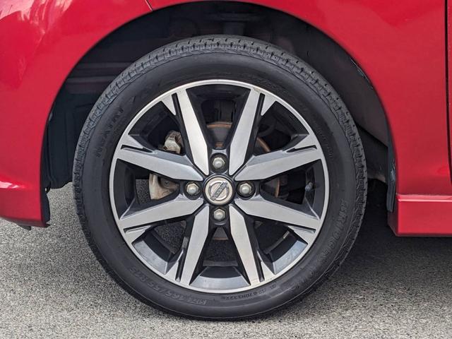 デイズ ハイウェイスター　Ｇターボ　純正ＳＤナビ　衝突軽減ブレーキ　Ｂｌｕｅｔｏｏｔｈ　アラウンドビューモニター　純正ドラレコ　フルセグＴＶ　ＥＴＣ　ＤＶＤ再生　ＨＩＤヘッドライト　フォグライト　ステリモ　電格ミラー　ドアバイザー　革巻ハンドル　スマートキー（51枚目）