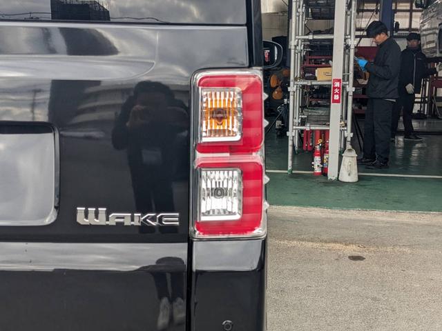 ウェイク GターボVS SAIII 純正SDナビ 両側パワードア 衝突軽減装置 Bluetooth バックカメラ 全方位カメラ ETC フルセグTV ドラレコ コーナーセンサー DVD オートハイビーム USB入力 革巻ハンドル LEDヘッドライト レーン逸脱警報(44枚目)