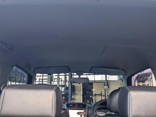 ジムニー クロスアドベンチャーＸＣ　４ＷＤ　８型５ＭＴ　ＳＤナビ　ＨＫＳ社外マフラー　ハーフレザーシート　シートヒーター　革巻ハンドル　背面タイヤカバー　純正１６ＡＷ　フォグライト　キーレス　ターボ　パワーウィンドウ　ミラーヒーター　電格ミラー　光軸調整ライト（52枚目）