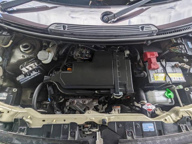 アルトラパンショコラ Ｘ　ＳＤナビ　Ｂｌｕｅｔｏｏｔｈ　ショコラ専用シート　フルセグＴＶ　革巻ハンドル　ＨＩＤヘッドライト　スマートキー　オートライト　盗難防止装置　ＤＶＤ再生　記録簿　アイドリングストップ　ドアバイザー　電格ミラー　集中ドアロック　ＡＢＳ　盗難防止装置（24枚目）