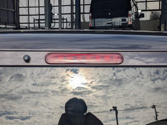 アルトラパンショコラ Ｘ　ＳＤナビ　Ｂｌｕｅｔｏｏｔｈ　ショコラ専用シート　フルセグＴＶ　革巻ハンドル　ＨＩＤヘッドライト　スマートキー　オートライト　盗難防止装置　ＤＶＤ再生　記録簿　アイドリングストップ　ドアバイザー　電格ミラー　集中ドアロック　ＡＢＳ　盗難防止装置（38枚目）