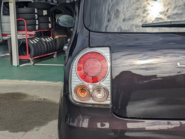 アルトラパンショコラ Ｘ　ＳＤナビ　Ｂｌｕｅｔｏｏｔｈ　ショコラ専用シート　フルセグＴＶ　革巻ハンドル　ＨＩＤヘッドライト　スマートキー　オートライト　盗難防止装置　ＤＶＤ再生　記録簿　アイドリングストップ　ドアバイザー　電格ミラー　集中ドアロック　ＡＢＳ　盗難防止装置（40枚目）