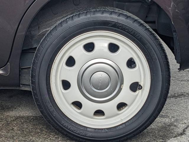 アルトラパンショコラ Ｘ　ＳＤナビ　Ｂｌｕｅｔｏｏｔｈ　ショコラ専用シート　フルセグＴＶ　革巻ハンドル　ＨＩＤヘッドライト　スマートキー　オートライト　盗難防止装置　ＤＶＤ再生　記録簿　アイドリングストップ　ドアバイザー　電格ミラー　集中ドアロック　ＡＢＳ　盗難防止装置（48枚目）