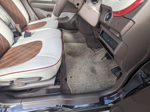 アルトラパンショコラ Ｘ　ＳＤナビ　Ｂｌｕｅｔｏｏｔｈ　ショコラ専用シート　フルセグＴＶ　革巻ハンドル　ＨＩＤヘッドライト　スマートキー　オートライト　盗難防止装置　ＤＶＤ再生　記録簿　アイドリングストップ　ドアバイザー　電格ミラー　集中ドアロック　ＡＢＳ　盗難防止装置（61枚目）