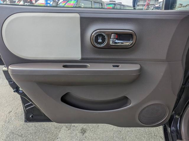 アルトラパンショコラ Ｘ　ＳＤナビ　Ｂｌｕｅｔｏｏｔｈ　ショコラ専用シート　フルセグＴＶ　革巻ハンドル　ＨＩＤヘッドライト　スマートキー　オートライト　盗難防止装置　ＤＶＤ再生　記録簿　アイドリングストップ　ドアバイザー　電格ミラー　集中ドアロック　ＡＢＳ　盗難防止装置（71枚目）