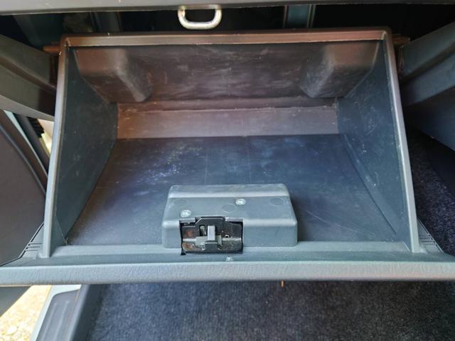 �O���[�u�{�b�N�X�ł������ɂ����ۂɐ悸�̓X�^�b�t���P�O�O���ڈȏ�̓��Ƀ`�F�b�N�������K����N���A�[�����ԗ��݂̂�W�����Ă���܂��@���v���̍��ƂQ�������m�ɂ��C����������