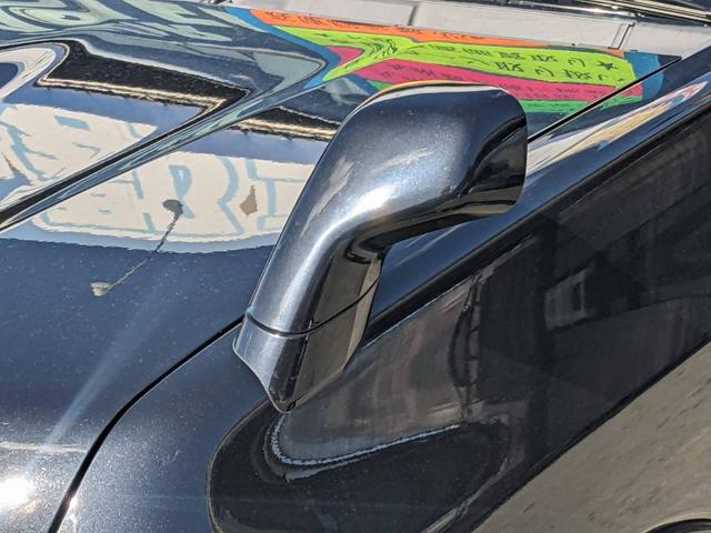 ���t�F���_�[�~���[���ԓ�����O������Ƃ��͋C�ɂȂ炸�A����ԗ�����͎ԓ��������ɂ����݌v�ɂȂ��Ă���܂��̂ŁA������C�ɂ������K�ɉ^�]�����܂��I�I