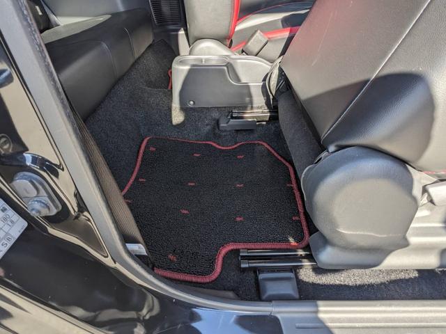 ���t���A�}�b�g�ł��I�C�ӕی��A�N���W�b�g�A�i�`�e�ȂǎԂ̂��ƂȂ瓖�X�ɂ��C���������I�I�ێ�������čD�]�̌y�����ԁB��̑O�̌y�����ԂƔ�ׂ�Ɨǂ��o���Ă܂���B