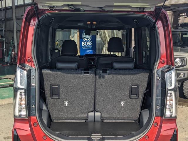 タント カスタムＸ　届出済未使用車　両側パワードア　衝突軽減ブレーキ　シートヒーター　ハーフレザーシート　コーナーセンサー　電動Ｐブレーキ　ＵＳＢ入力　ＬＥＤヘッドライト　オートハイビーム　レーン逸脱警報　スマートキー　ＬＥＤフォグ　電格ミラー　左右シートバックテーブル（9枚目）