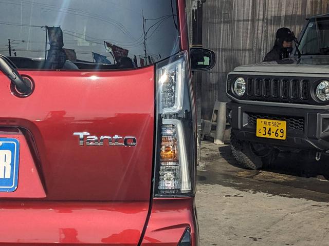 タント カスタムＸ　届出済未使用車　両側パワードア　衝突軽減ブレーキ　シートヒーター　ハーフレザーシート　コーナーセンサー　電動Ｐブレーキ　ＵＳＢ入力　ＬＥＤヘッドライト　オートハイビーム　レーン逸脱警報　スマートキー　ＬＥＤフォグ　電格ミラー　左右シートバックテーブル（41枚目）