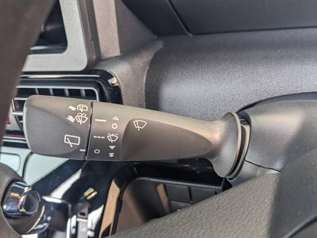 タント カスタムＸ　届出済未使用車　両側パワードア　衝突軽減ブレーキ　シートヒーター　ハーフレザーシート　コーナーセンサー　電動Ｐブレーキ　ＵＳＢ入力　ＬＥＤヘッドライト　オートハイビーム　レーン逸脱警報　スマートキー　ＬＥＤフォグ　電格ミラー　左右シートバックテーブル（52枚目）