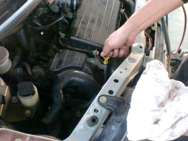 タフト Ｇ　クロムベンチャー　衝突軽減ブレーキ　コーナーセンサー　シートヒーター　レーン逸脱警報　スカイルーフ　電動Ｐブレーキ　純正１５ＡＷ　ＵＳＢ入力　オートハイビーム　ＬＥＤヘッドライト　革巻ハンドル　スマートキー　ＬＥＤフォグ　電格ミラー　アイドリングストップ（5枚目）