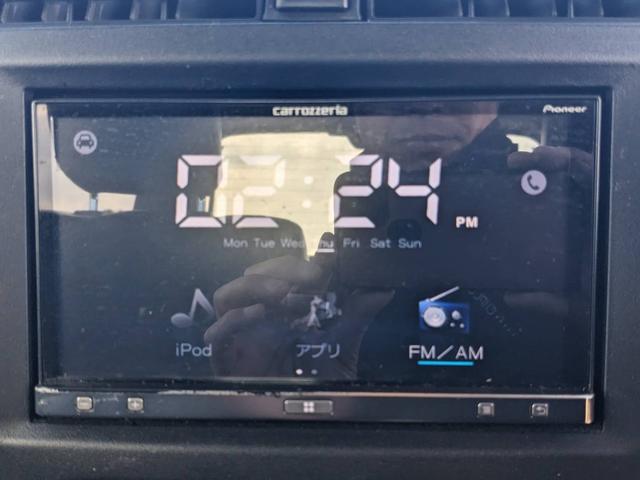 ジムニー XC 4WD 10型AT ディスプレイオーディオ Bluetooth ETC フォグライト ターボ 革調シートカバー ルーフキャリア サイドガード マッドガード 背面タイヤカバー ミラーヒーター 純正16AW ルーフレール P/W 電格ミラー(19枚目)