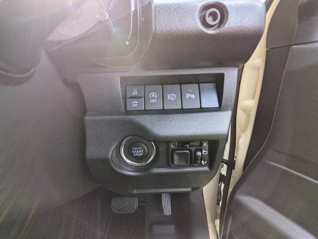 ジムニー ＸＣ　４ＷＤ　ワンオーナー　衝突軽減ブレーキ　コーナーセンサー　レーン逸脱警報　シートヒーター　オートハイビーム　革巻ハンドル　クルーズコントロール　純正１６ＡＷ　ＬＥＤへッドライト　アイドリングストップ　背面タイヤ　ミラーヒーター　電格ミラー（2枚目）