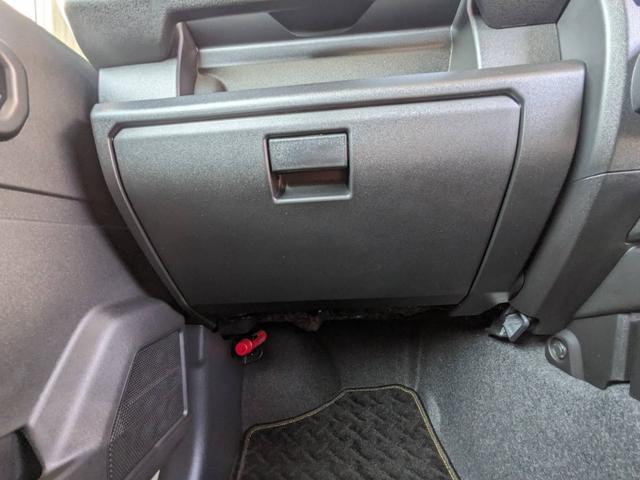 ジムニー ＸＣ　４ＷＤ　ワンオーナー　衝突軽減ブレーキ　コーナーセンサー　レーン逸脱警報　シートヒーター　オートハイビーム　革巻ハンドル　クルーズコントロール　純正１６ＡＷ　ＬＥＤへッドライト　アイドリングストップ　背面タイヤ　ミラーヒーター　電格ミラー（57枚目）