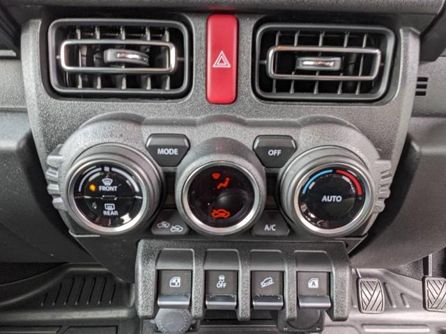 ジムニー ＸＣ　４ＷＤ　５ＭＴ　リフトアップ　衝突軽減ブレーキ　シートヒーター　レーン逸脱警報　クルーズコントロール　ＥＴＣ　ＬＥＤヘッドライト　ヘッドライトウォッシャー　背面タイヤ　アイドリングストップ　新車保証書　革巻ハンドル　社外１６ＡＷ　ターボ（47枚目）