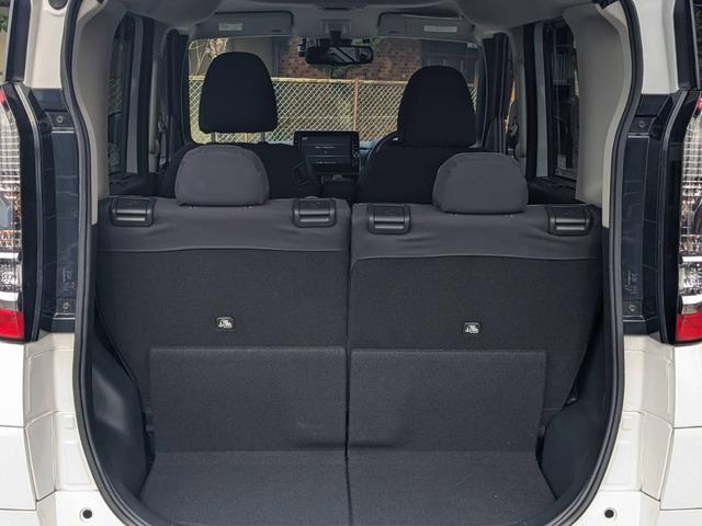 ���g�����N����̈ꖇ�ł����Q��ڂ�|���Ήו�����R�ςݍ��߂܂��i�O�O�j�����́A��C�̃X�^�b�t���^�S���߂Ē��J�Ɏd�グ�����Ă���܂��̂ŁA�s�J�s�J�Ɏd�オ���Ă���܂��B