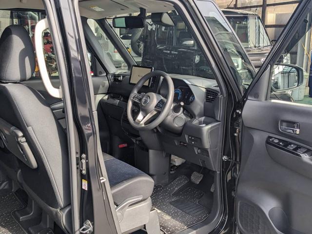 ルークス ハイウェイスター　Ｘ　プロパイロットエディション　９インチナビ　両側パワードア　衝突軽減ブレーキ　Ｂｌｕｅｔｏｏｔｈ　アラウンドビューモニター　２．０ＥＴＣ　コーナーセンサ　クルコン　レーン逸脱警報　フルセグＴＶ　ステリモ　新車保証書　電動Ｐブレーキ（12枚目）