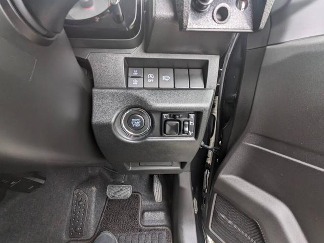ジムニー ＸＣ　４ＷＤ　ＳＤナビ　衝突軽減ブレーキ　フルセグＴＶ　Ｂｌｕｅｔｏｏｔｈ　ドラレコ　クルーズコントロール　レーン逸脱警報　シートヒータ　ＥＴＣ　ターボ　ＵＳＢ入力　社外レーダー　マッドガード　ヒッチメンバー　社外１６ＡＷ　ＬＥＤヘッドライト　オートライト（3枚目）