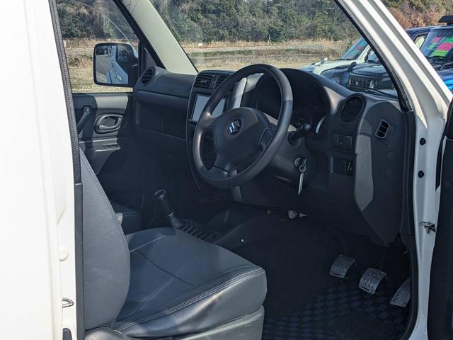 ���t�����g�V�[�g���Y��E�����Ɏd�グ�Ă���܂��B�I�C�������T�[�r�X����I�C������������_�������i���O�Q�O���j��B�^�A�ǒ��w��̎��ЍH�ꂠ��܂��i���O�Q�O���j���Ђ̂Q�������m�ɂ��C�����������I�I