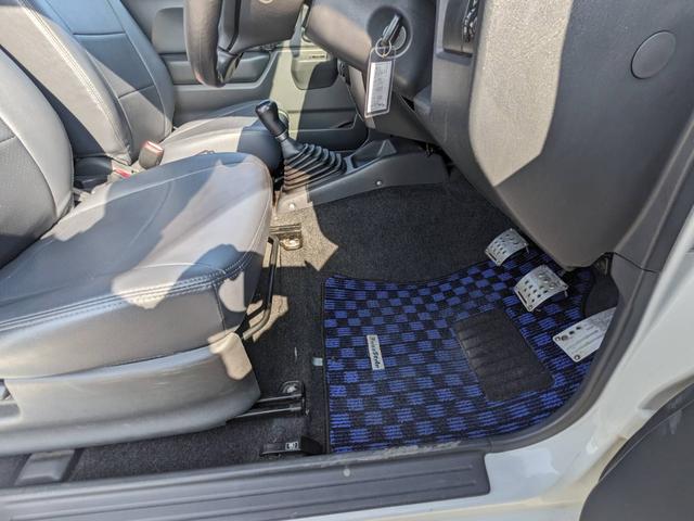 �t���A�}�b�g�ł��I�C�ӕی��A�N���W�b�g�A�i�`�e�ȂǎԂ̂��ƂȂ瓖�X�ɂ��C���������I�I�ێ�������čD�]�̌y�����ԁB��̑O�̌y�����ԂƔ�ׂ�Ɨǂ��o���Ă܂���B