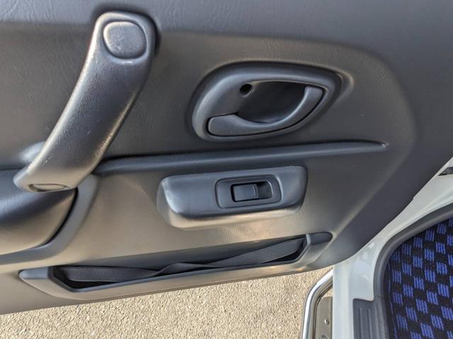 �o�^�v�i�O���O�j��舵�����[����Ђ́m�I���R�n�u�Z�f�B�i�v�u�A�v���X�v���O�R���\�I�@�u�I���W�i�����[���v����舵������܂��̂ŁA���[���R���Ɏ��M�̂Ȃ����ł������Ȃ����₢���킹���������I�I