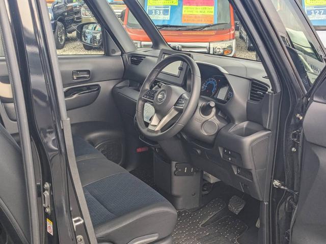 ルークス ハイウェイスター　Ｇターボプロパイロットエディション　衝突軽減ブレーキ　純正ナビ　両側パワードア　アラウンドビューモニター　フルセグＴＶ　Ｂｌｕｅｔｏｏｔｈ　ドラレコ　ＥＴＣ２．０　電動Ｐブレーキ　コーナーセンサー　純正１５ＡＷ　ＬＥＤヘッドライト（12枚目）