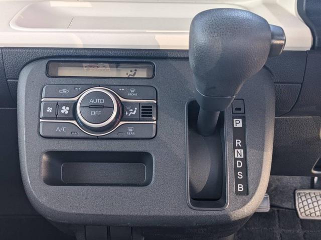 ムーヴキャンバス ストライプスX SDナビ 両側パワードア 衝突軽減ブレーキ TV コーナーセンサー ETC オートハイビーム レーン逸脱警報 オートライト 電格ミラー ドアバイザー プッシュスタート スマートキー 光軸調整ライト フロアマット CD ABS 横滑り防止装置(62枚目)