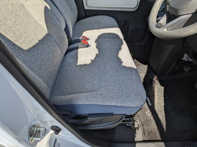 ムーヴキャンバス ストライプスX SDナビ 両側パワードア 衝突軽減ブレーキ TV コーナーセンサー ETC オートハイビーム レーン逸脱警報 オートライト 電格ミラー ドアバイザー プッシュスタート スマートキー 光軸調整ライト フロアマット CD ABS 横滑り防止装置(64枚目)