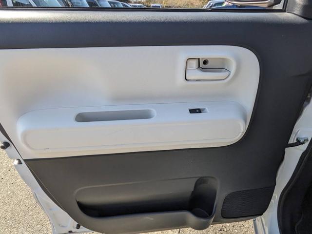 ムーヴキャンバス ストライプスX SDナビ 両側パワードア 衝突軽減ブレーキ TV コーナーセンサー ETC オートハイビーム レーン逸脱警報 オートライト 電格ミラー ドアバイザー プッシュスタート スマートキー 光軸調整ライト フロアマット CD ABS 横滑り防止装置(73枚目)