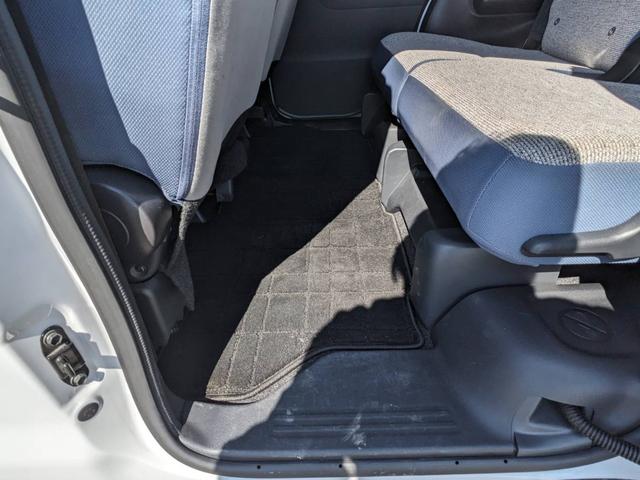 ムーヴキャンバス ストライプスX SDナビ 両側パワードア 衝突軽減ブレーキ TV コーナーセンサー ETC オートハイビーム レーン逸脱警報 オートライト 電格ミラー ドアバイザー プッシュスタート スマートキー 光軸調整ライト フロアマット CD ABS 横滑り防止装置(78枚目)