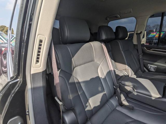 ＬＸ ＬＸ５７０　４ＷＤ　社外エアロ　黒革シート　マークレビンソン　サンルーフ　純正ナビ　シートヒーター＆クーラー　電動シート　クールＢＯＸ　電動リアゲート　Ｂｌｕｅｔｏｏｔｈ　２．０ＥＴＣ　フルセグＴＶ　全方位カメラ　ＨＵＤ　ＡＣ１００Ｖ　クルコン（12枚目）
