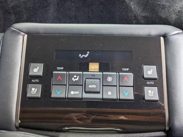 ＬＸ ＬＸ５７０　４ＷＤ　社外エアロ　黒革シート　マークレビンソン　サンルーフ　純正ナビ　シートヒーター＆クーラー　電動シート　クールＢＯＸ　電動リアゲート　Ｂｌｕｅｔｏｏｔｈ　２．０ＥＴＣ　フルセグＴＶ　全方位カメラ　ＨＵＤ　ＡＣ１００Ｖ　クルコン（19枚目）