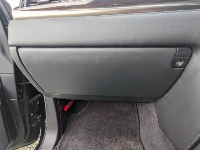 ＬＸ ＬＸ５７０　４ＷＤ　社外エアロ　黒革シート　マークレビンソン　サンルーフ　純正ナビ　シートヒーター＆クーラー　電動シート　クールＢＯＸ　電動リアゲート　Ｂｌｕｅｔｏｏｔｈ　２．０ＥＴＣ　フルセグＴＶ　全方位カメラ　ＨＵＤ　ＡＣ１００Ｖ　クルコン（79枚目）