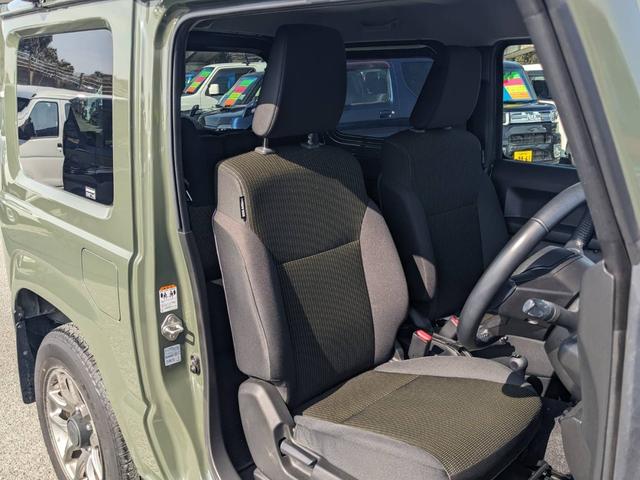 ジムニー XC 4WD 5MT SDナビ 衝突軽減ブレーキ Bluetooth フルセグTV ドラレコ ルーフキャリア ETC クルーズコントロール レーン逸脱警報 シートヒーター LEDヘッドライト リアマッドフラップ オートライト ターボ 背面タイヤカバー(14枚目)